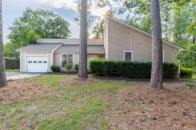 Building Photo - 219 Brooks Dr Rental