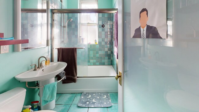 Photo - 135 Chiswick Rd Unit 11