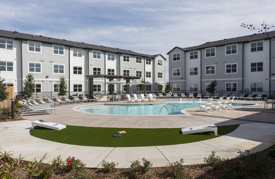 Prose Solaire apartments — community photo