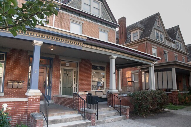 Building Photo - 1521 N 2nd St Unit 1521 2nd #3