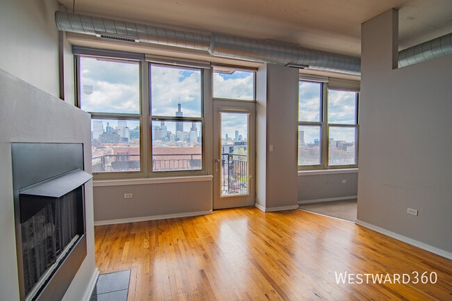 Photo - 6 Laflin-808 Unit 808