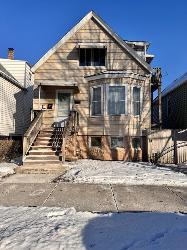 Photo - 4215 S Washtenaw Ave Unidad 1