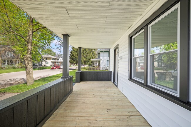 Photo - 1214 Cedar St
