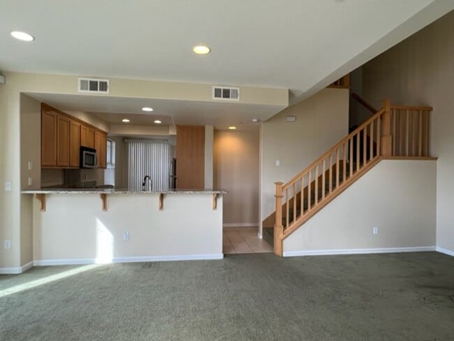 Photo - 673 Modern Ice Dr