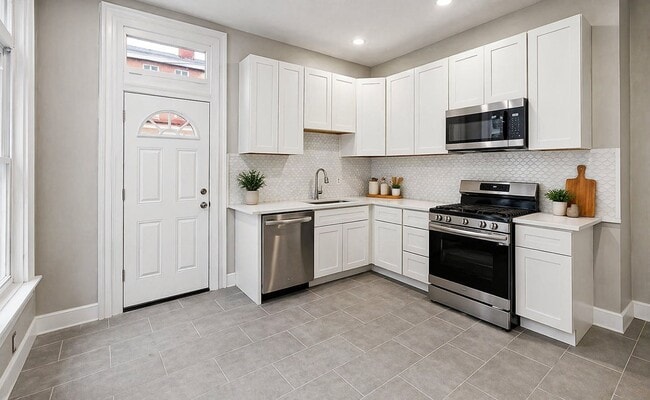 Photo - 1005 Sheffield St