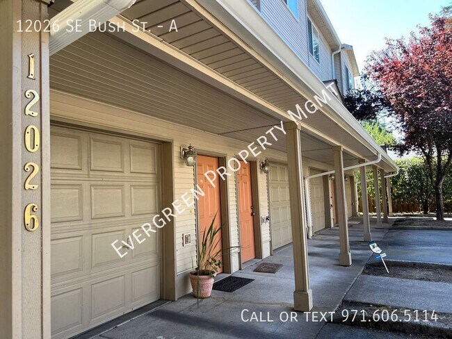 Photo - GATED COMMUNITY! $1995 2x1.5 Townhome, Att...