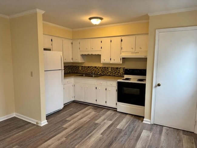 Photo - Affordable townhome in Milton, located in Ship Builders Village.