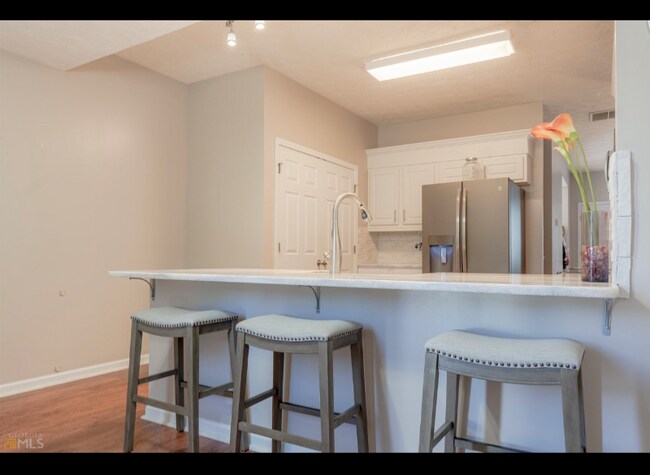 Photo - 391 Mill Pond Crossing