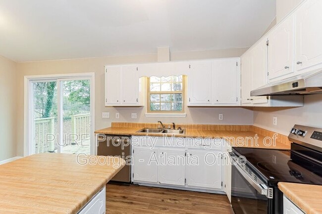 Photo - 3623 Karleen Rd