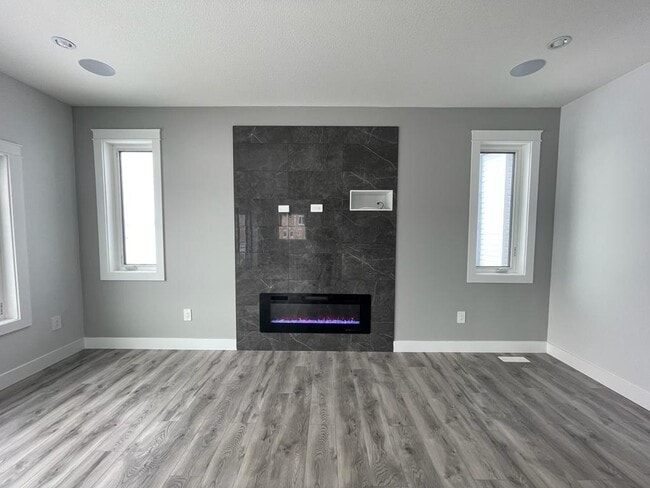 Photo - 547 Kalra St.