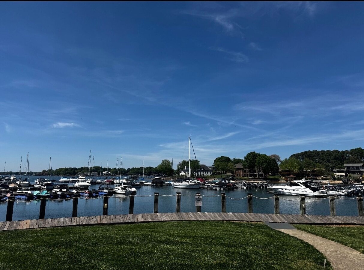 Photo - 3BR Townhome - Lake Living in Vineyard Point with Boat Slip Access Near Lake Norman