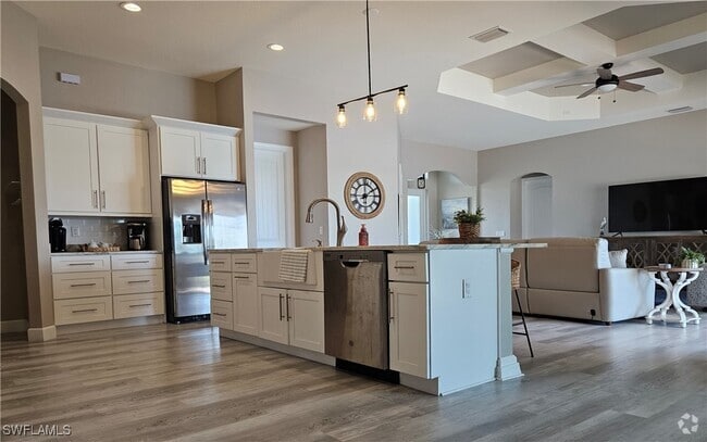 Building Photo - 1502 NW 29th Pl Rental