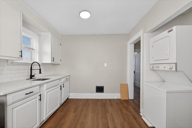 Photo - 3534 Doctor M.L.K. Jr St Unit 2