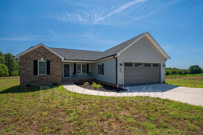 Photo - 2128 Chatfield Rd