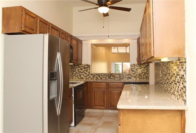 Photo - 6722 Canary Palm Cir