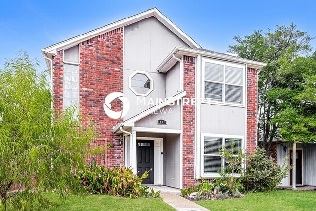 Photo - 4 Bedroom Pet-Friendly Home in Mesquite, TX with Main Street Renewal