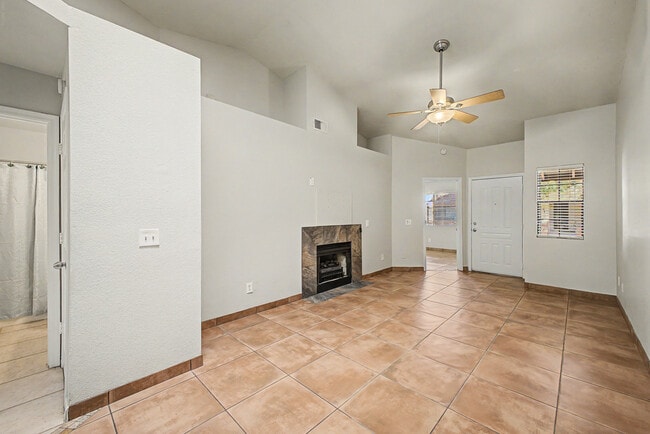 Photo - 170 E Guadalupe Rd