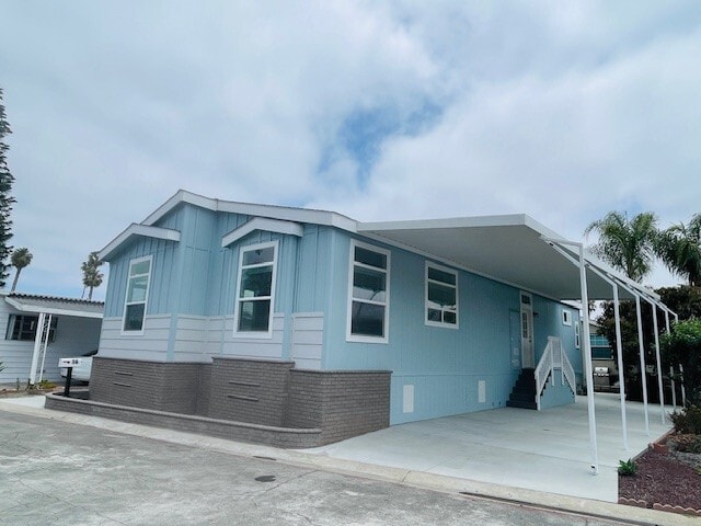 Building Photo - 141 Douglas Dr Rental