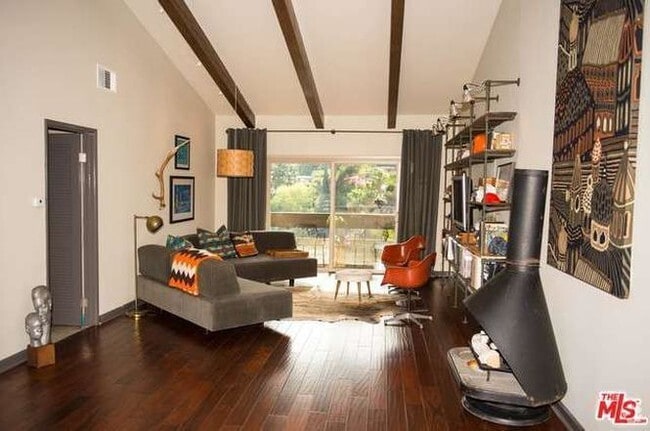Building Photo - 2700 Cahuenga Blvd E Unit 2308 Rental