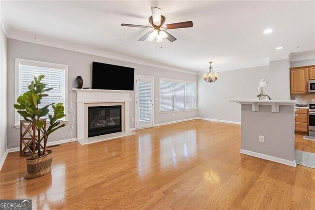Photo - 132 Wetherbrooke Ln