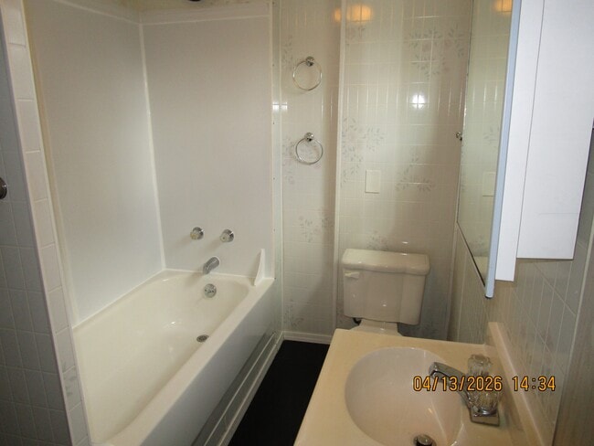 Photo - 539 Gridley Ave