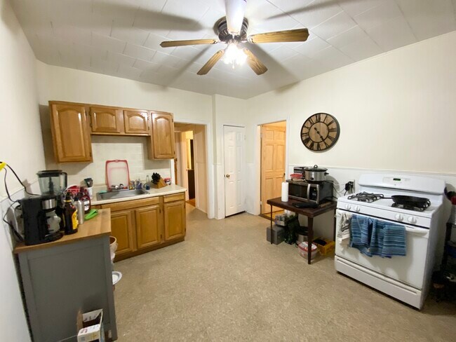 20 Howell St Unit 2