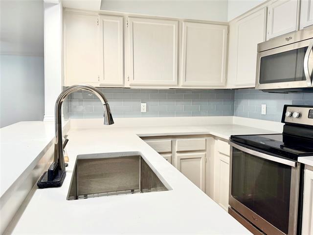 Photo - 4411 Gilbert Ave Unit 10