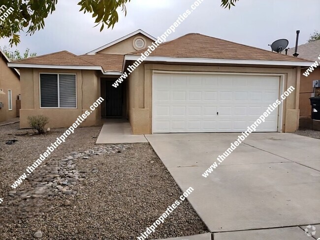 Building Photo - Move in special $500 OFF FIRST MONTHS RENT... Rental