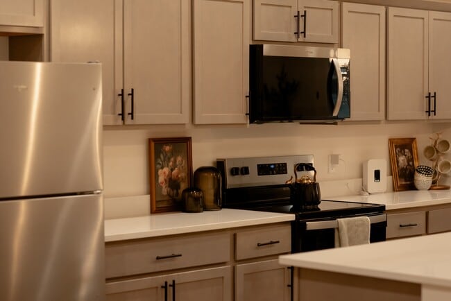 Photo - 1204 SW Franklin Dr