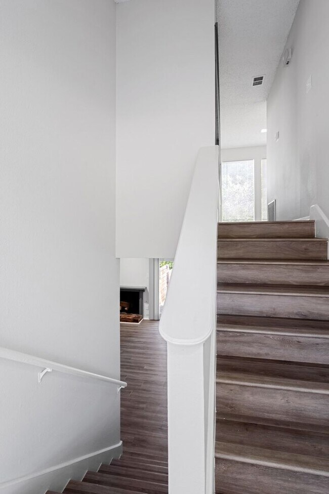 Photo - Spacious 3BR Far West Duplex with Loft & Private Deck