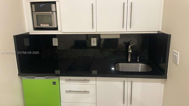 Photo - 1150 Normandy Dr Unit 102