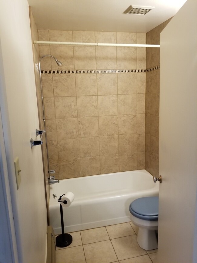 511 Northern Ave Unit 4