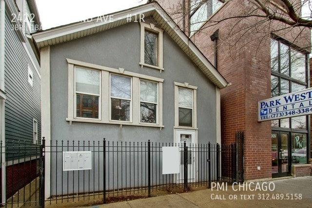 Photo - 2422 N Ashland Ave Unidad #1R