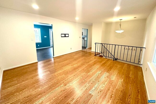 Photo - 3501 Glenaire Dr