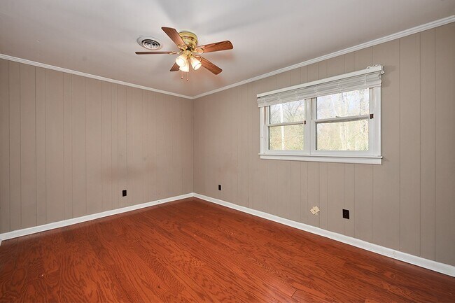 Photo - Coming Soon: 2BR, 1 BA duplex in Greenbrier (upstairs/ main floor unit) Unit A