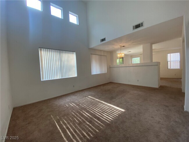 Photo - 1317 Woodmore Dr Casa