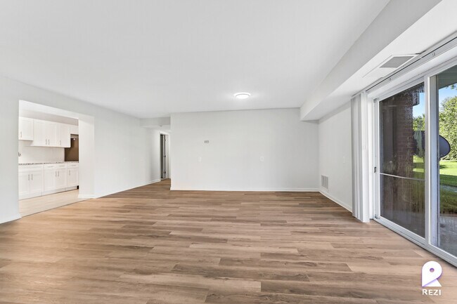 Photo - 6529 Hil-Mar Dr Unidad 103