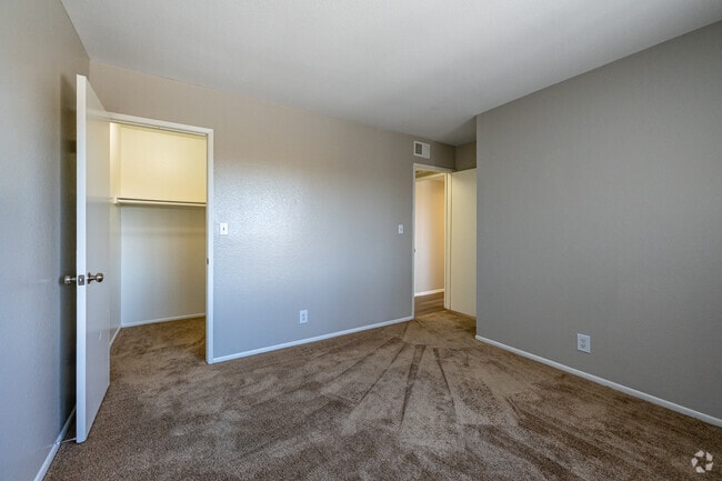 2BR, 1.5BA - 950SF - Primary Bedroom