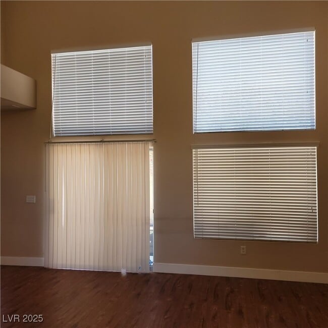 Photo - 10200 Turin Pl