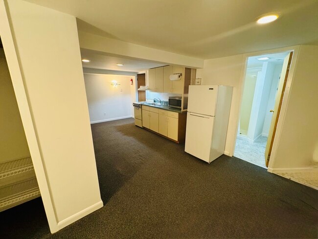 Photo - 2195 Redmond Rd
