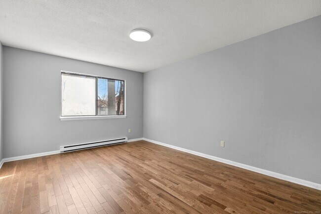Photo - 543 Woodward Ave Apartment Unit 3
