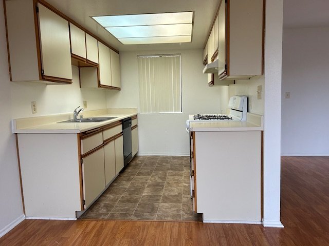 Photo - 623 E Cypress Ave Unit 204
