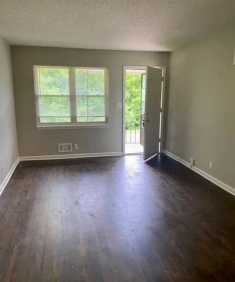 Living Room - 415 S Sugar Creek Blvd