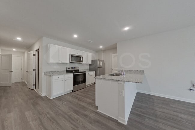 444 Hawthorn Trail