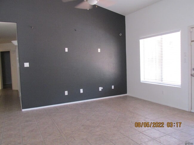 Photo - 1874 S 37th Ave