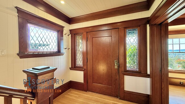 Photo - Panoramic Hill Estate with Sweeping Views