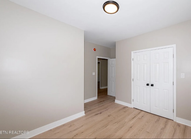 Building Photo - 830 Vermont Ave