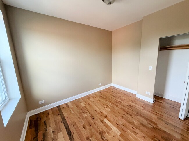 Photo - 4551 N Pulaski Rd