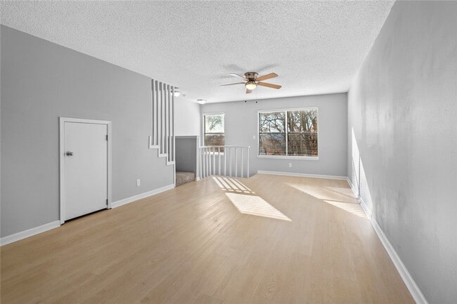 Photo - 1377 E Sequoyah Ct