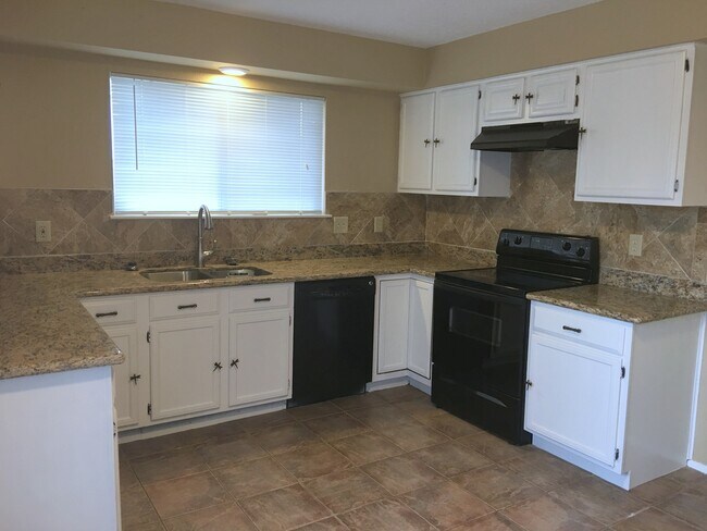 Photo - 17114 Marlin Spike Way